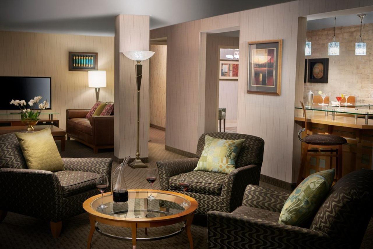 Sheraton Minneapolis Downtown Convention Center Екстериор снимка