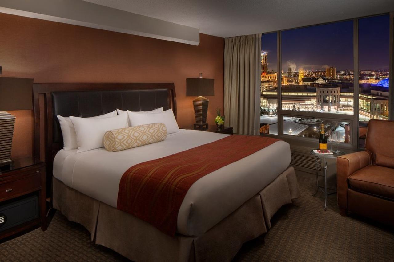 Sheraton Minneapolis Downtown Convention Center Екстериор снимка